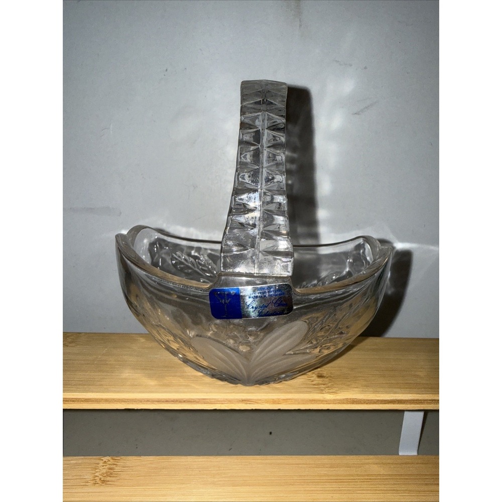 Vintage Bohemia 24% Lead Crystal Etched Candy Dish Basket Handle
